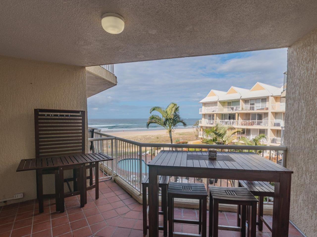 Crystal Beachfront Apartments Χρυσή Ακτή Εξωτερικό φωτογραφία