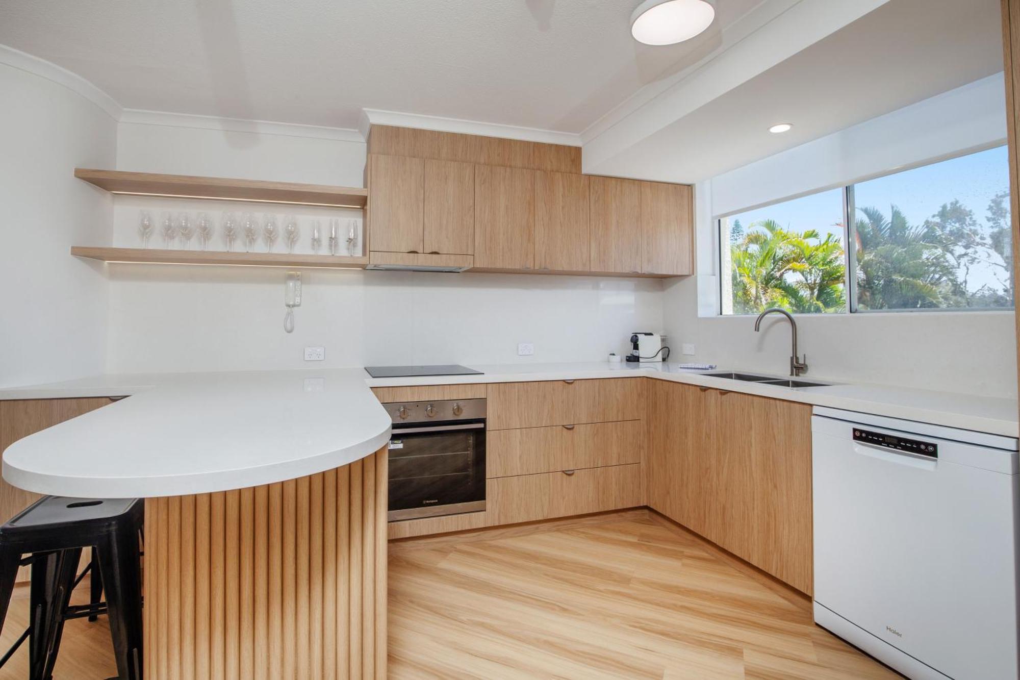 Crystal Beachfront Apartments Χρυσή Ακτή Εξωτερικό φωτογραφία