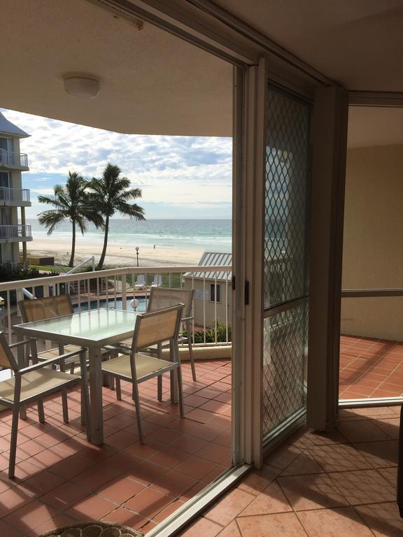 Crystal Beachfront Apartments Χρυσή Ακτή Εξωτερικό φωτογραφία