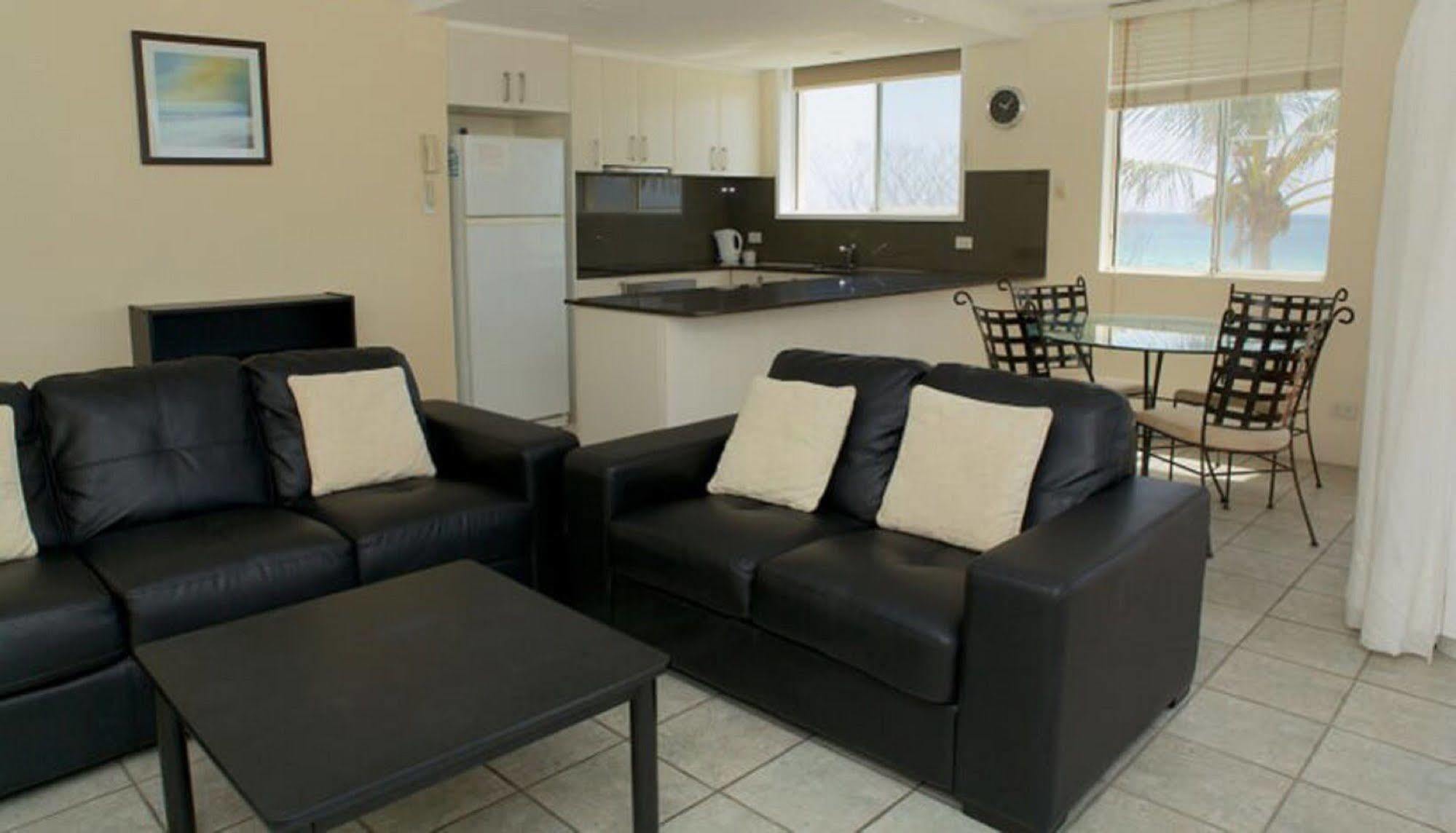 Crystal Beachfront Apartments Χρυσή Ακτή Εξωτερικό φωτογραφία