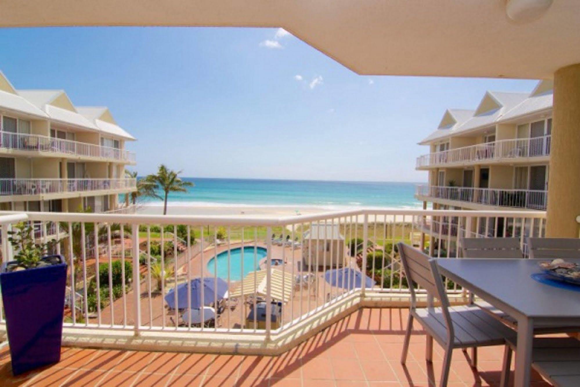 Crystal Beachfront Apartments Χρυσή Ακτή Εξωτερικό φωτογραφία